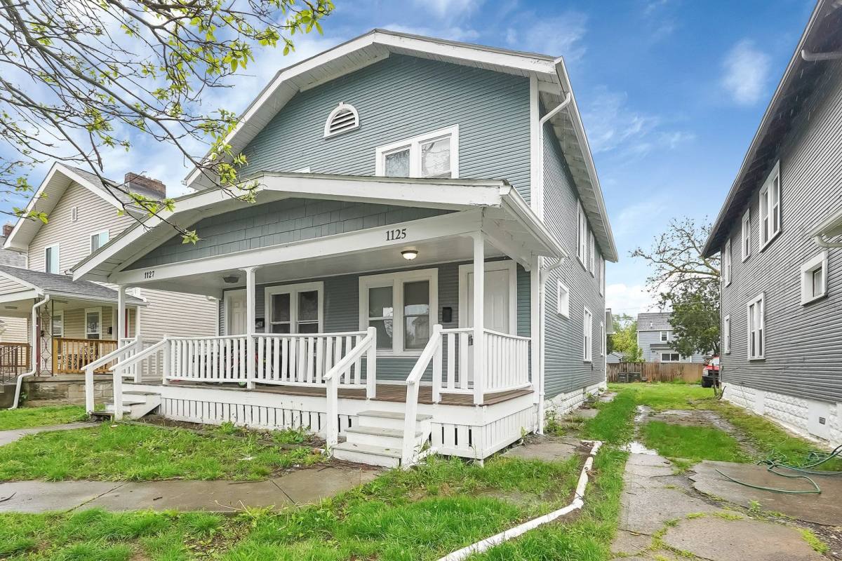 Apartment for rent at 1125-1127 E 20th Ave, Columbus, OH 43211
