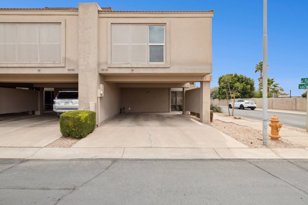 Townhouse for rent at 5601 N 79th St, Scottsdale, AZ 85250
