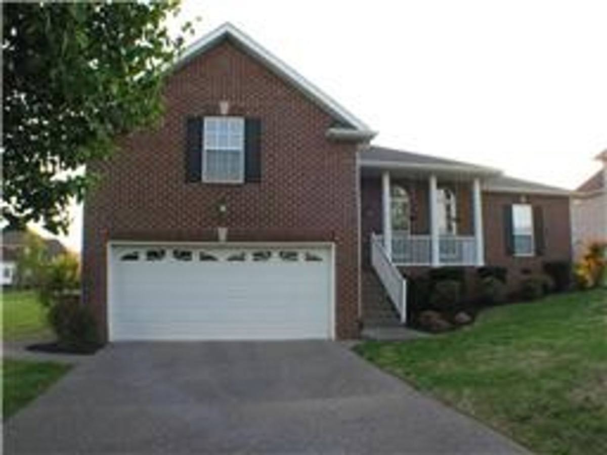 House for rent at 3222 Briarhill Court, Lebanon, TN 37087