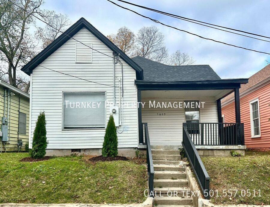 House for rent at 1615 Maple St, North Little Rock, AR 72114