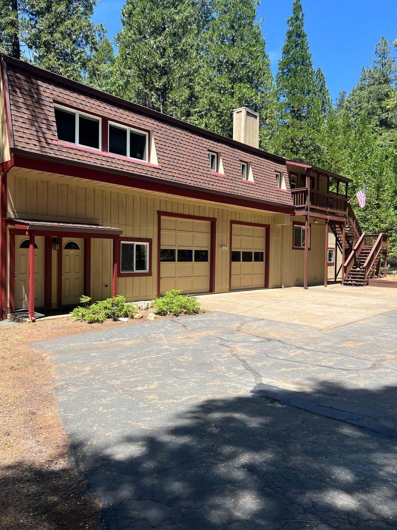 House for rent at 26010 Sugar Pine Dr, Pioneer, CA 95666
