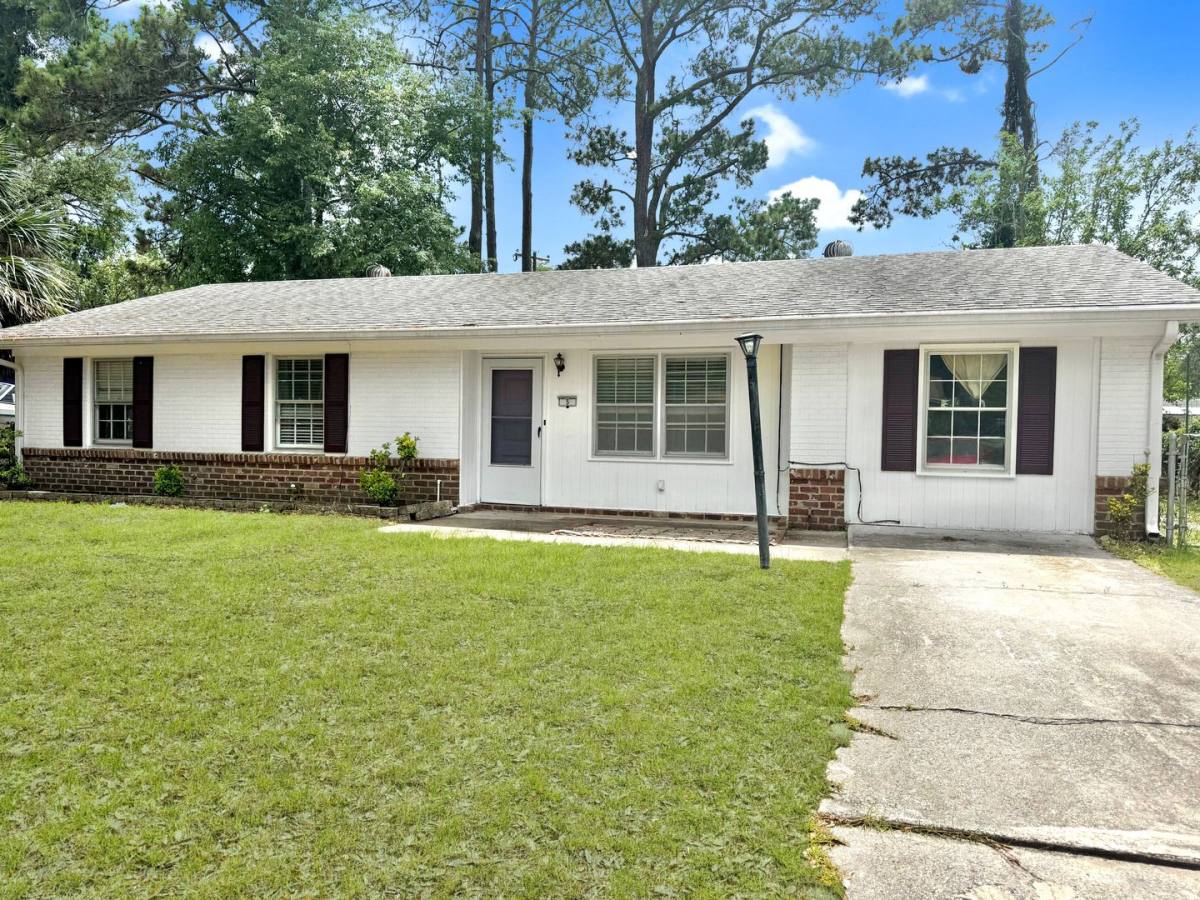 House for rent at 5 Ossabaw Rd, Savannah, GA 31410