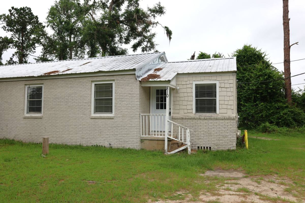 House for rent at 810 Lilly St, Valdosta, GA 31601