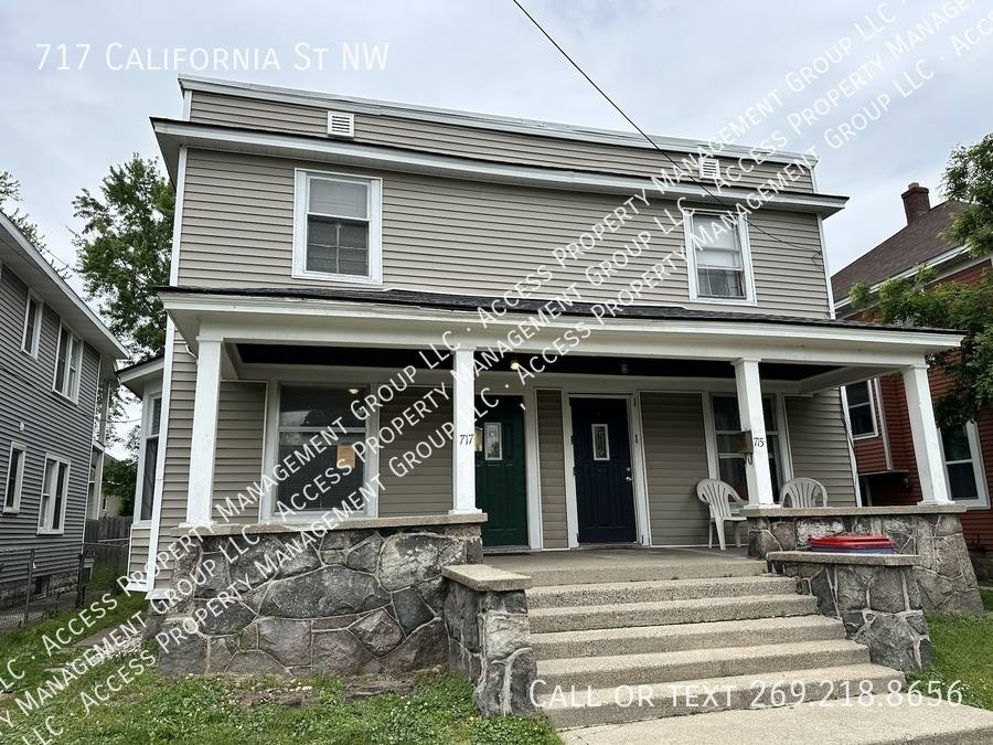 House for rent at 717 California St NW, Grand Rapids, MI 49504