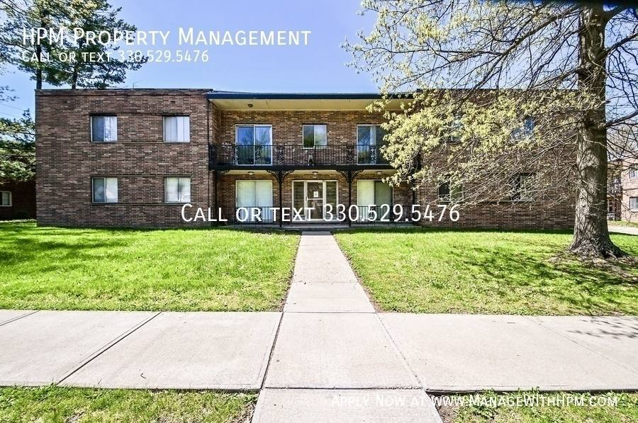 Apartment for rent at 842 S Green Rd #5, Cleveland, OH 44121