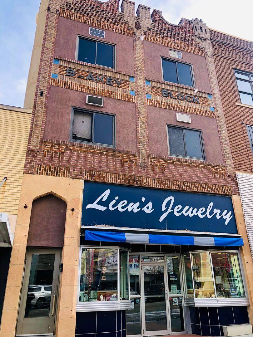 Apartment for rent at 107 S Main St, Minot, ND 58701