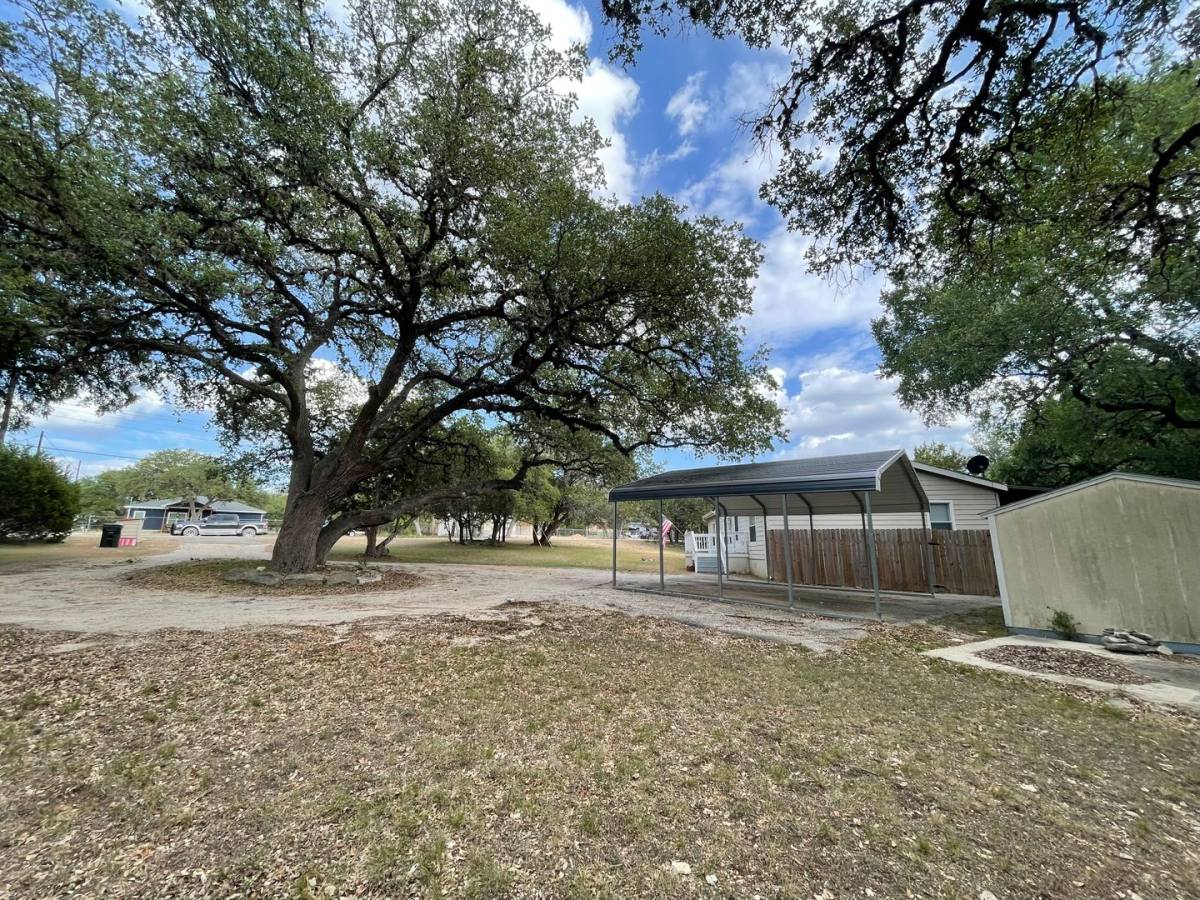 Apartment for rent at 542 Tom Creek, Canyon Lake, TX 78133
