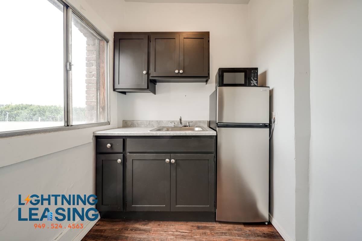 Apartment for rent at 1422 Flower St #29D, Los Angeles, CA 90015
