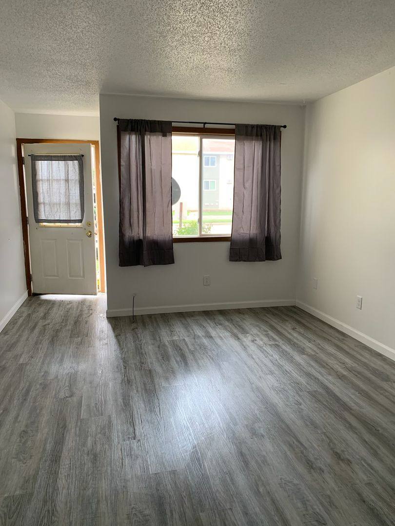 Apartment for rent at 1710-1712 Harding St, Tama, IA 52339