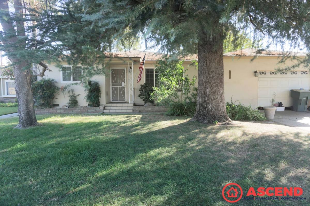 House for rent at 3501 Laverne Ave, Bakersfield, CA 93309