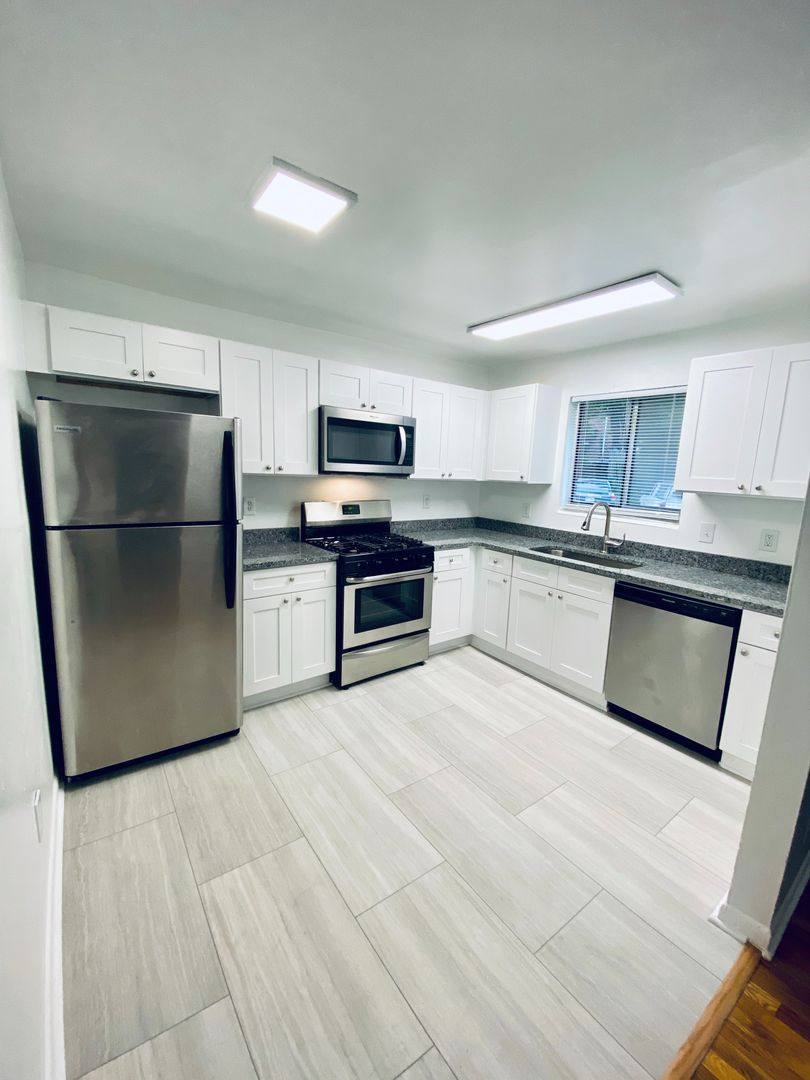 Apartment for rent at 1570 Memorial Dr SE, Atlanta, GA 30317