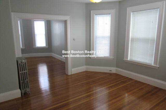 Apartment for rent at 106 Highland Ave #2, Somerville, MA 02143