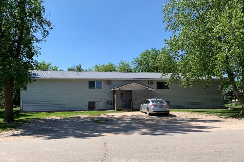 Apartment for rent at 602 W 1st St, Alta, IA 51002