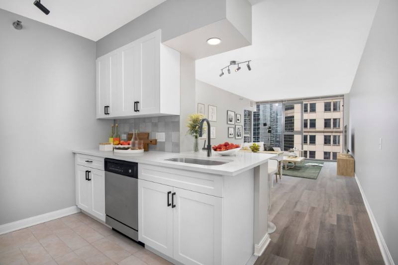 Apartment for rent at 216 N Wells St, Chicago, IL 60606