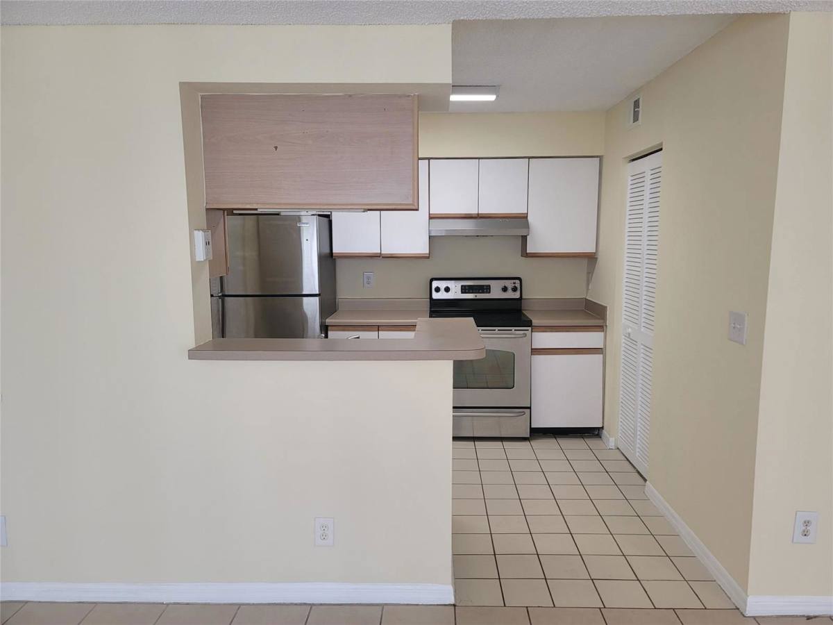 Condo for rent at 3985 W McNab Rd, Pompano Beach, FL 33069