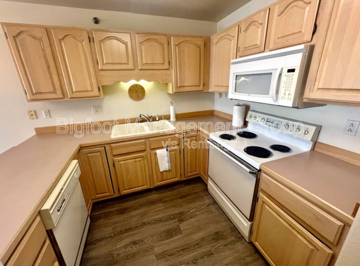 Apartment for rent at 1701 Prospect Ave #2L, Helena, MT 59601