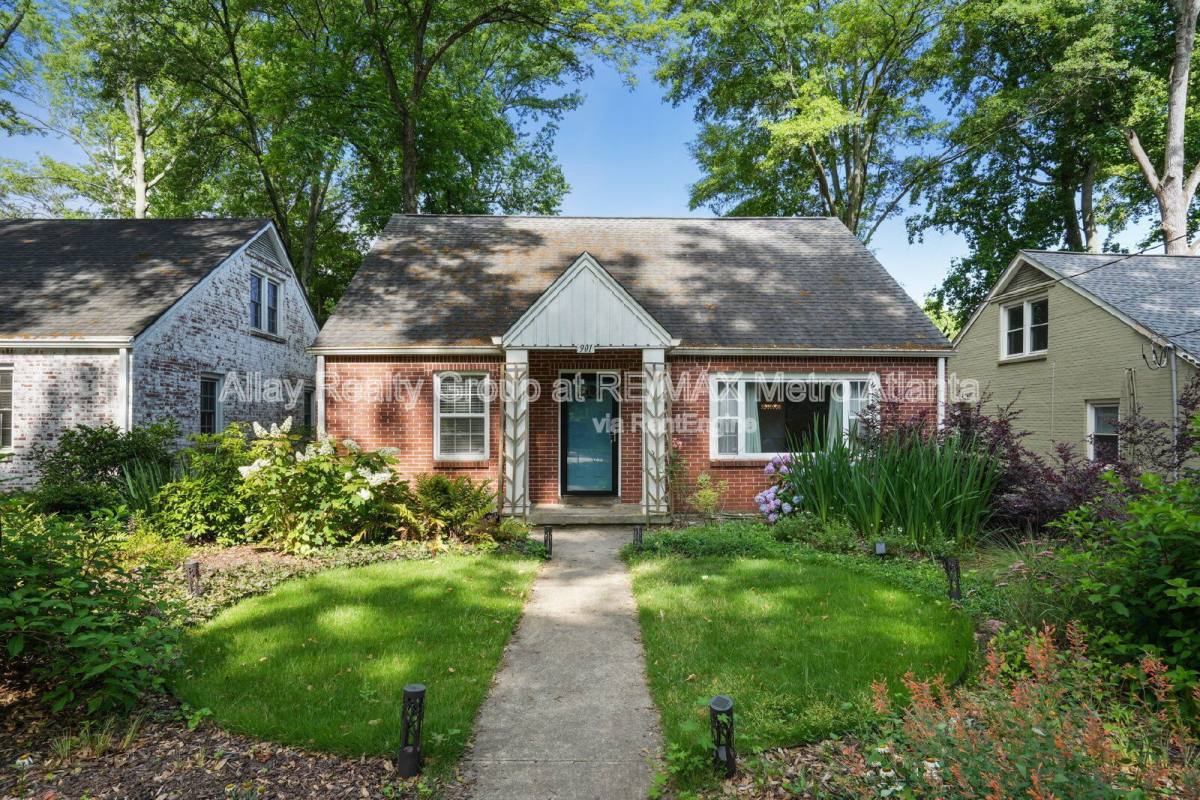 House for rent at 901 Underwood Ave SE, Atlanta, GA 30316