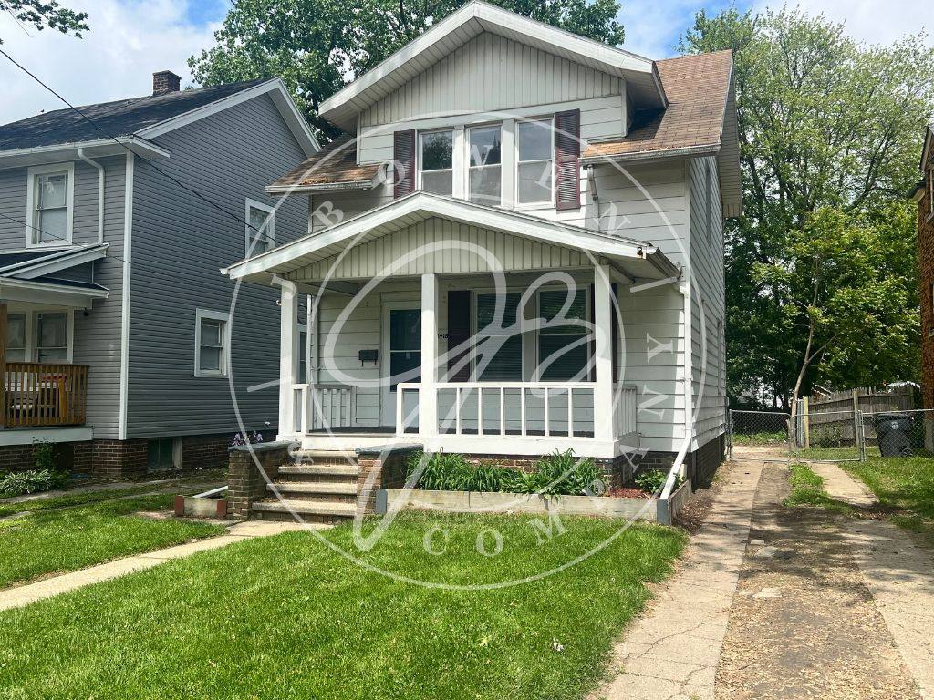 House for rent at 1918 Mansfield Rd, Toledo, OH 43613