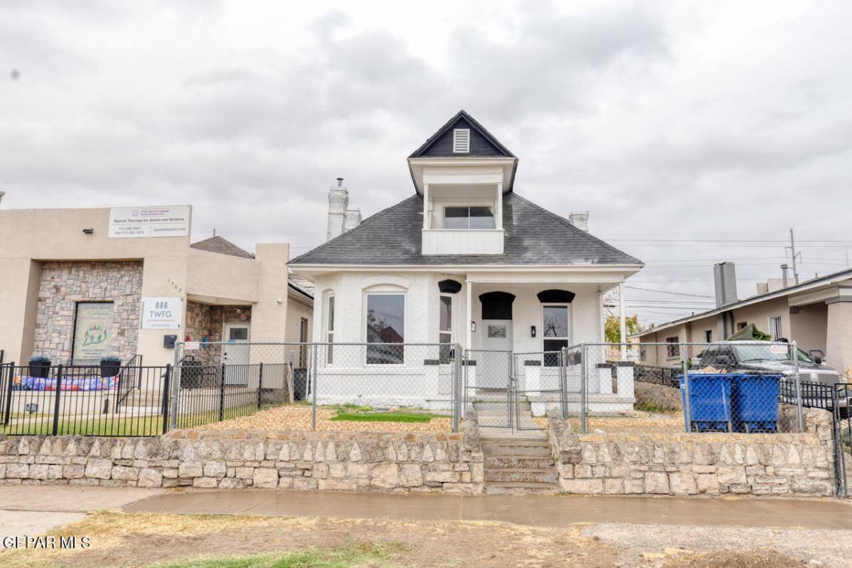 Townhouse for rent at 1309 Wyoming Ave #A, El Paso, TX 79902