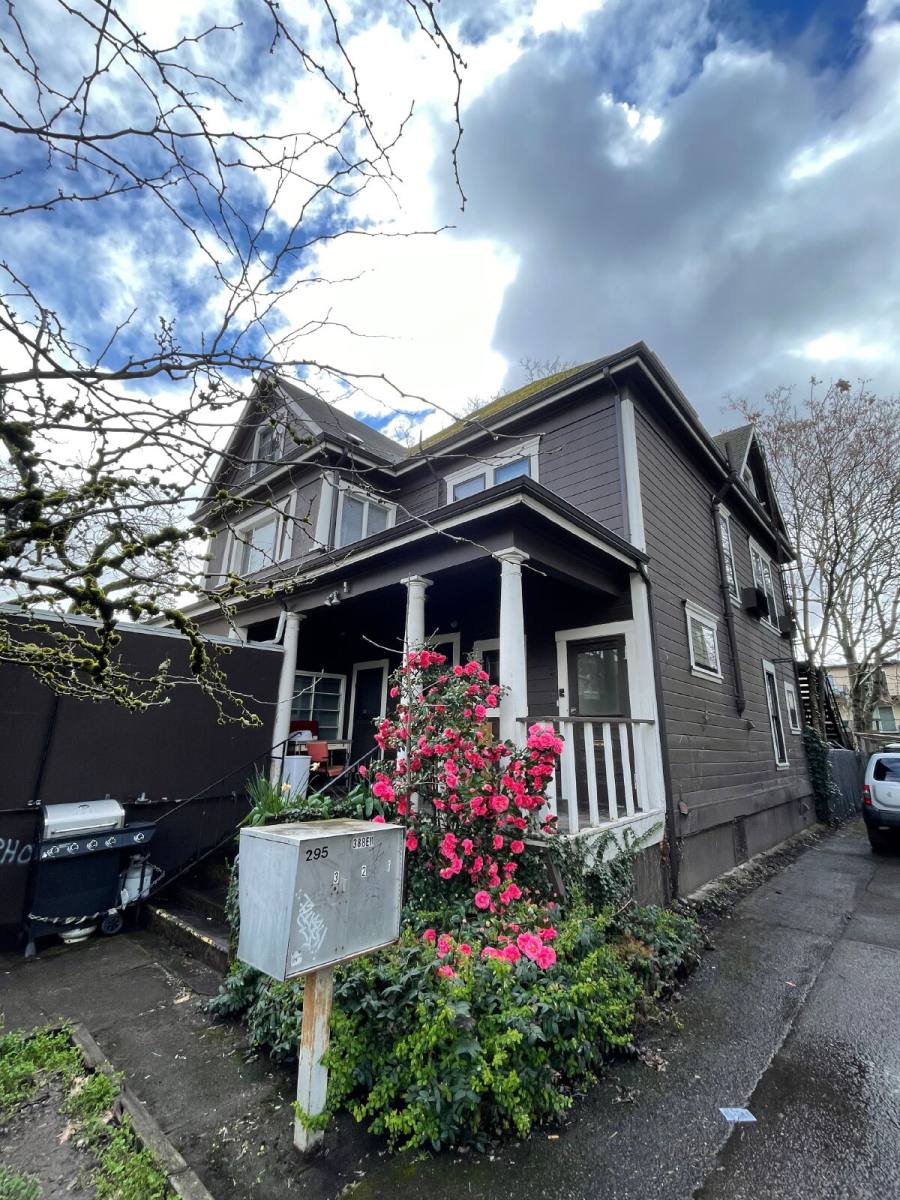 Apartment for rent at 388 E 11th Ave #3, Eugene, OR 97401