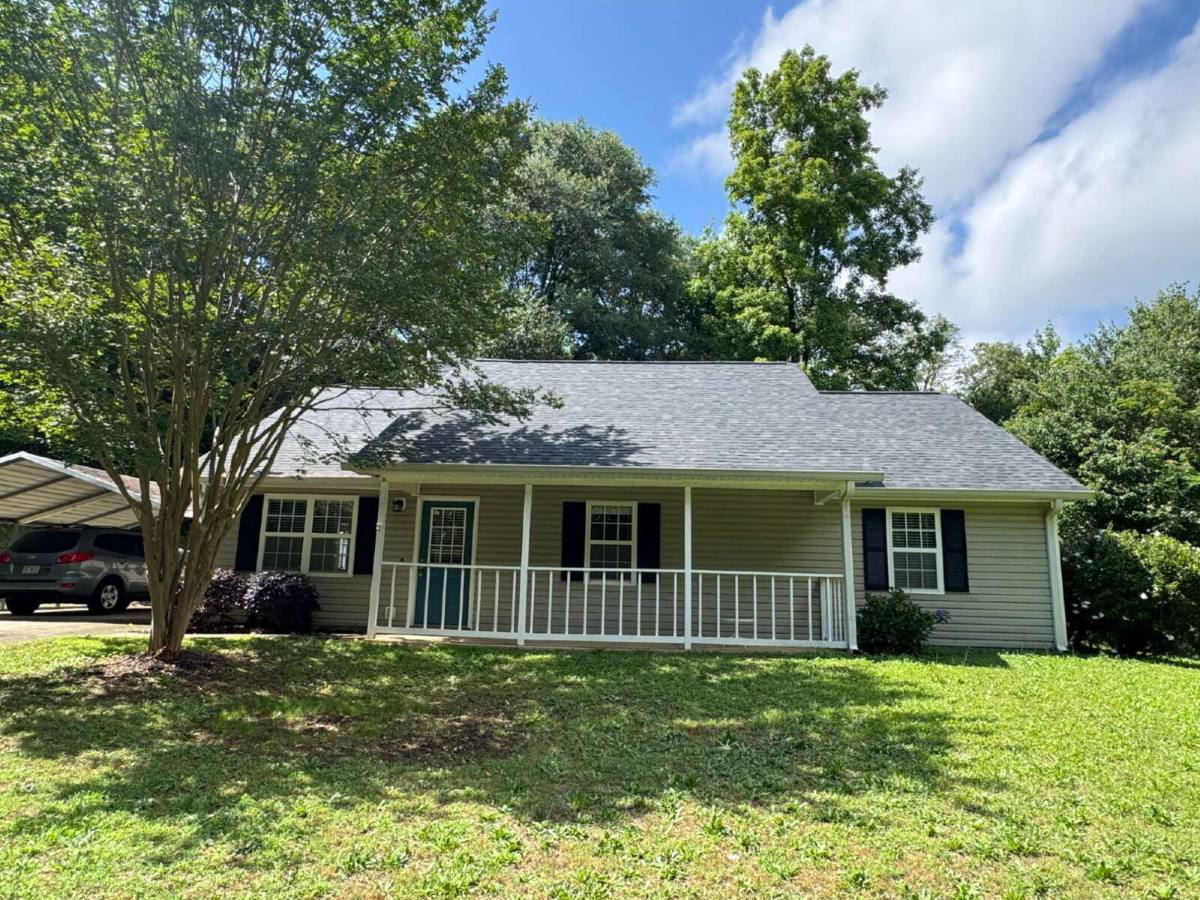 House for rent at 106 King's Lane, Braselton, GA 30517