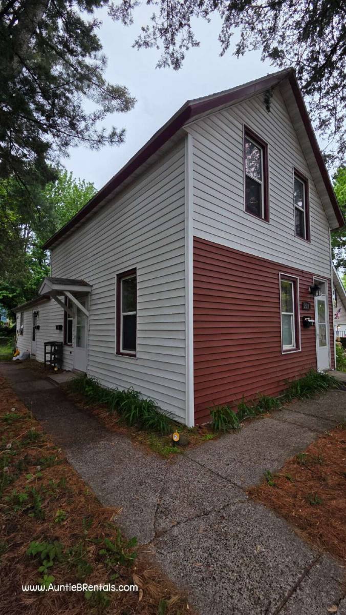 Apartment for rent at 228 William St N #1, Stillwater, MN 55082