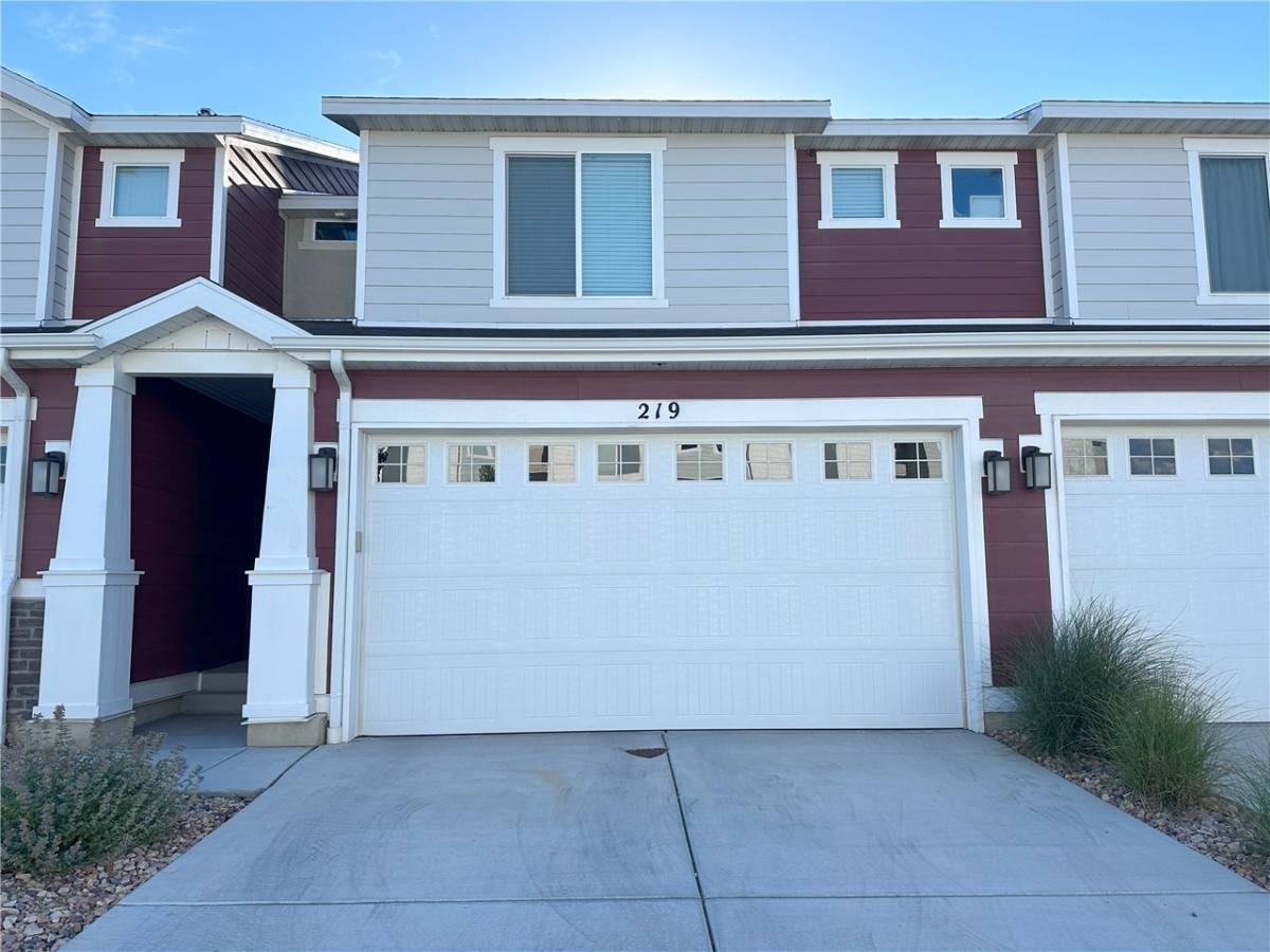 Townhouse for rent at 219 N Offshore Court, Saratoga Springs, UT 84045