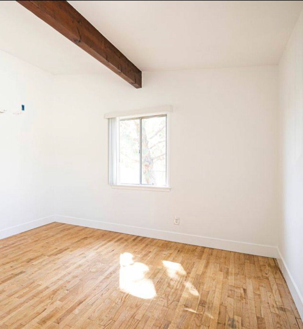 Apartment for rent at 3430 Caroline Ave, Culver City, CA 90232