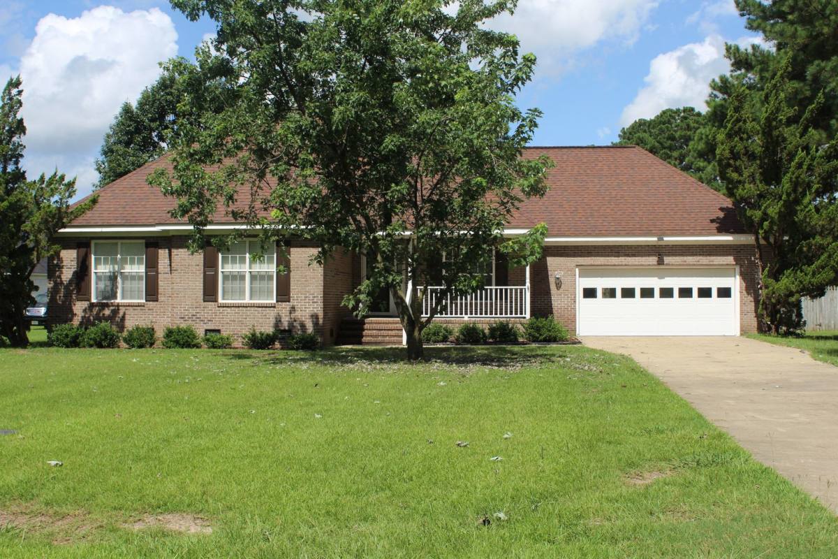 House for rent at 420 Hunters Creek Dr, Goldsboro, NC 27534