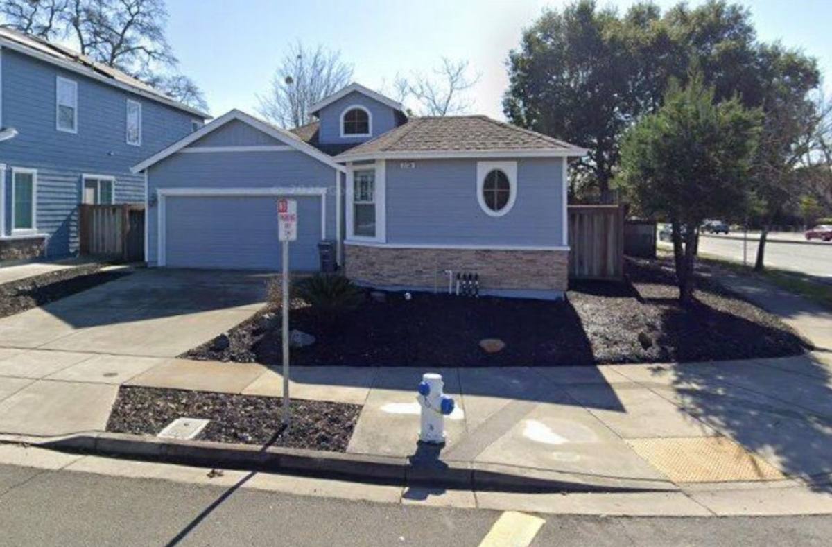 House for rent at 2736 Rochele St, Santa Rosa, CA 95401