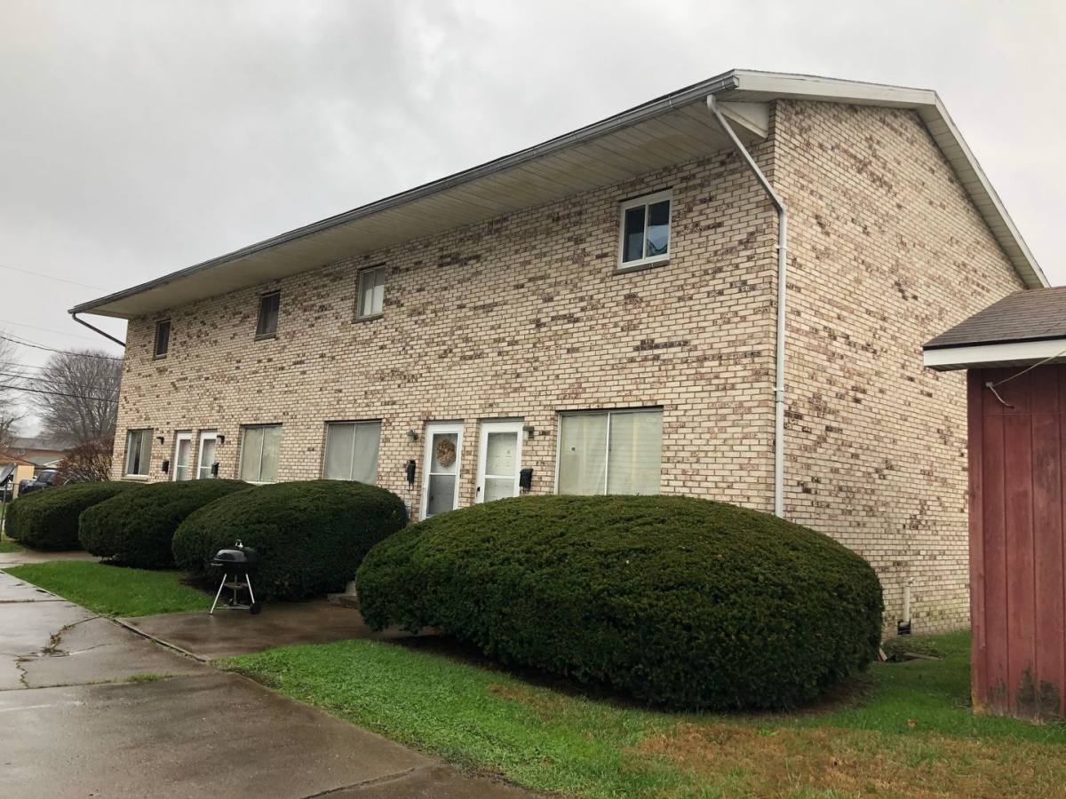 Apartment for rent at 431 Victoria Ave, Williamstown, WV 26187
