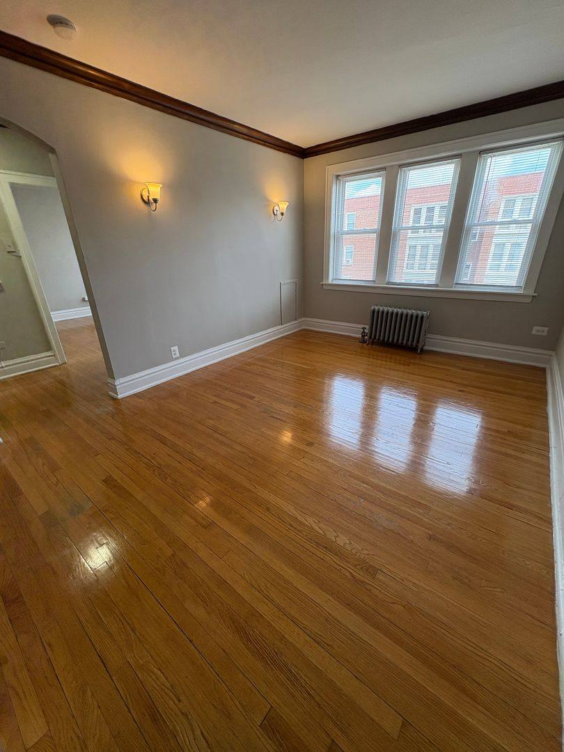 Apartment for rent at 1903 Euclid Ave, Berwyn, IL 60402