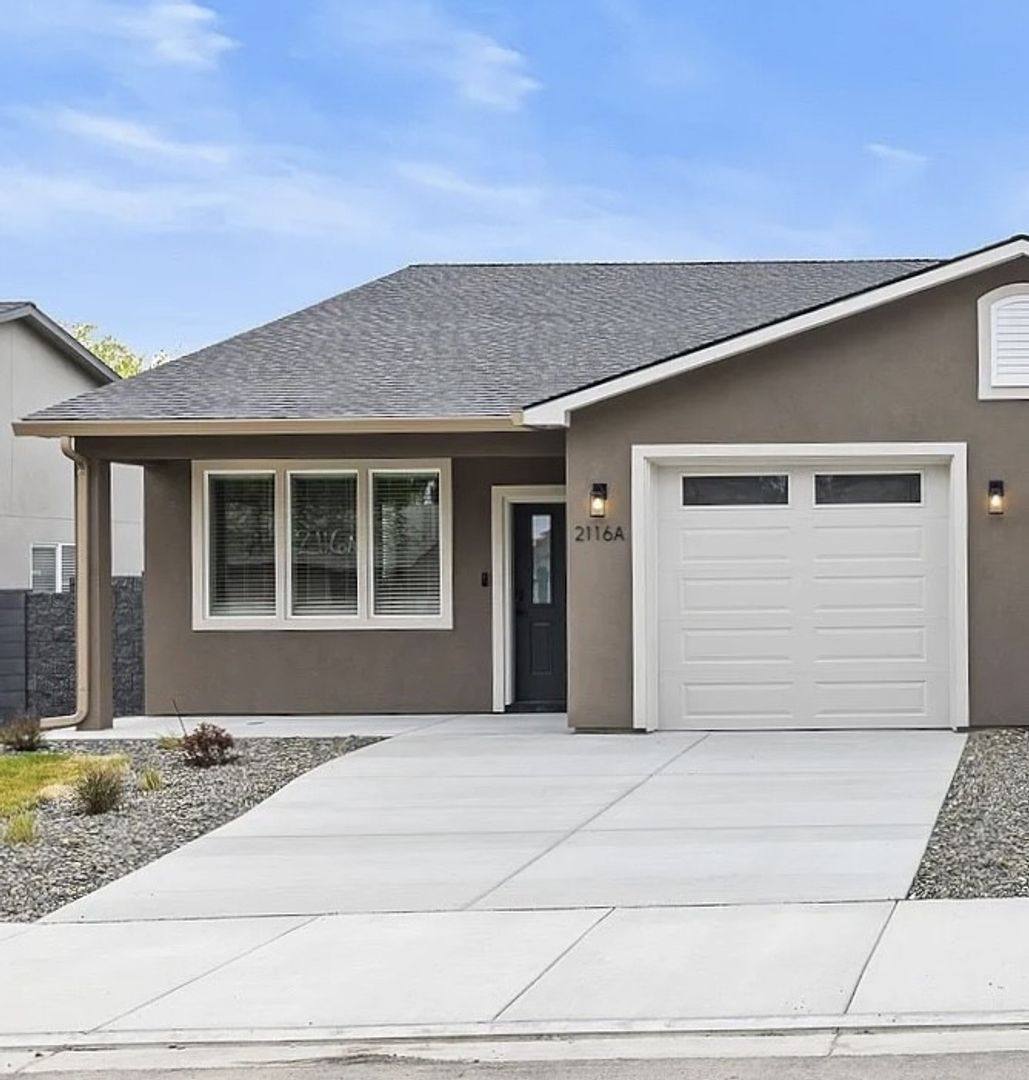 Townhouse for rent at 2116 Rd, Pasco, WA 99301