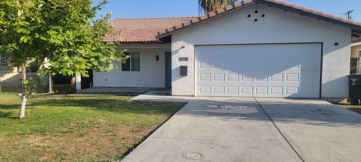 House for rent at 245 Francis St, Bakersfield, CA 93308