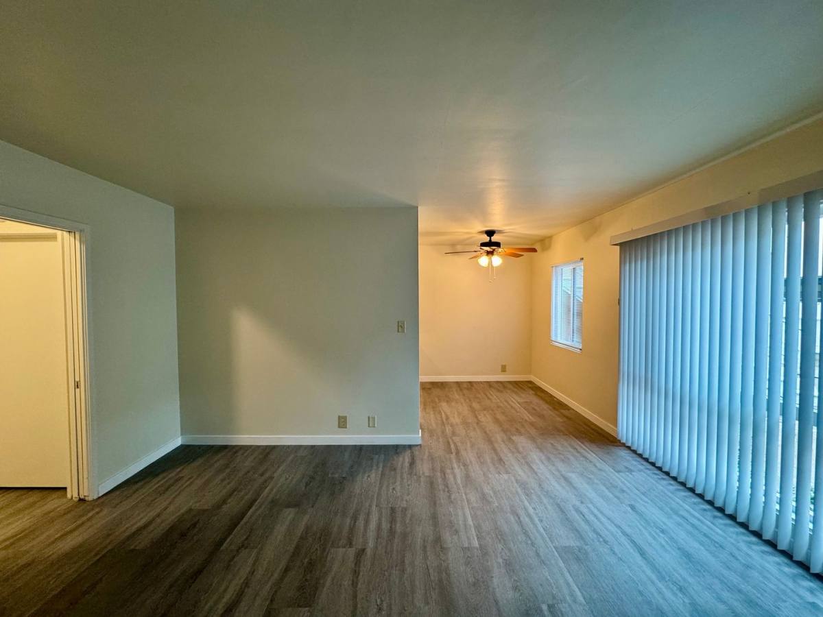 Apartment for rent at 5621 E 23rd St, Long Beach, CA 90815