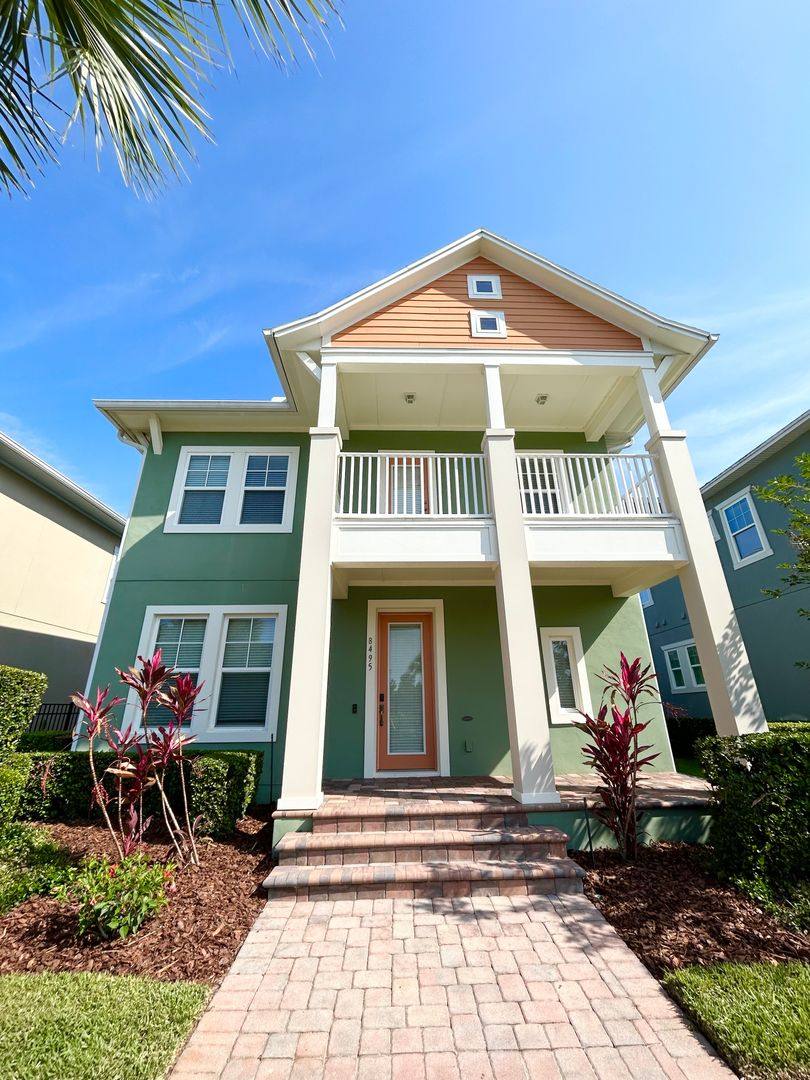 House for rent at 8495 Laureate Blvd, Orlando, FL 32827
