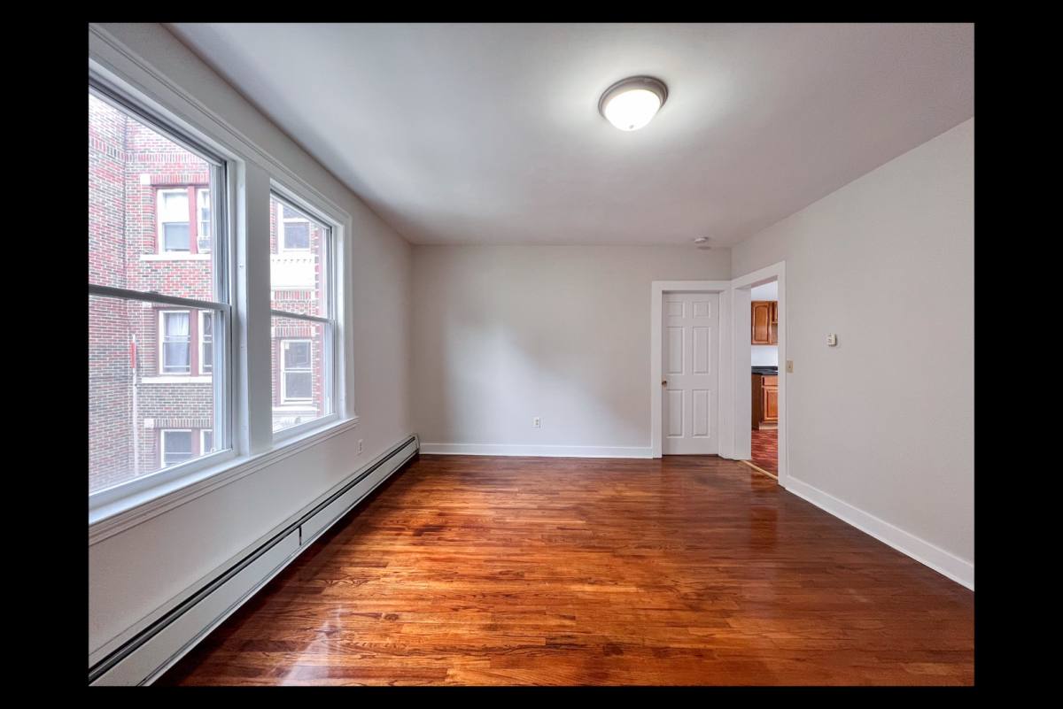 Apartment for rent at 451-455 Edgewood St, Hartford, CT 06112