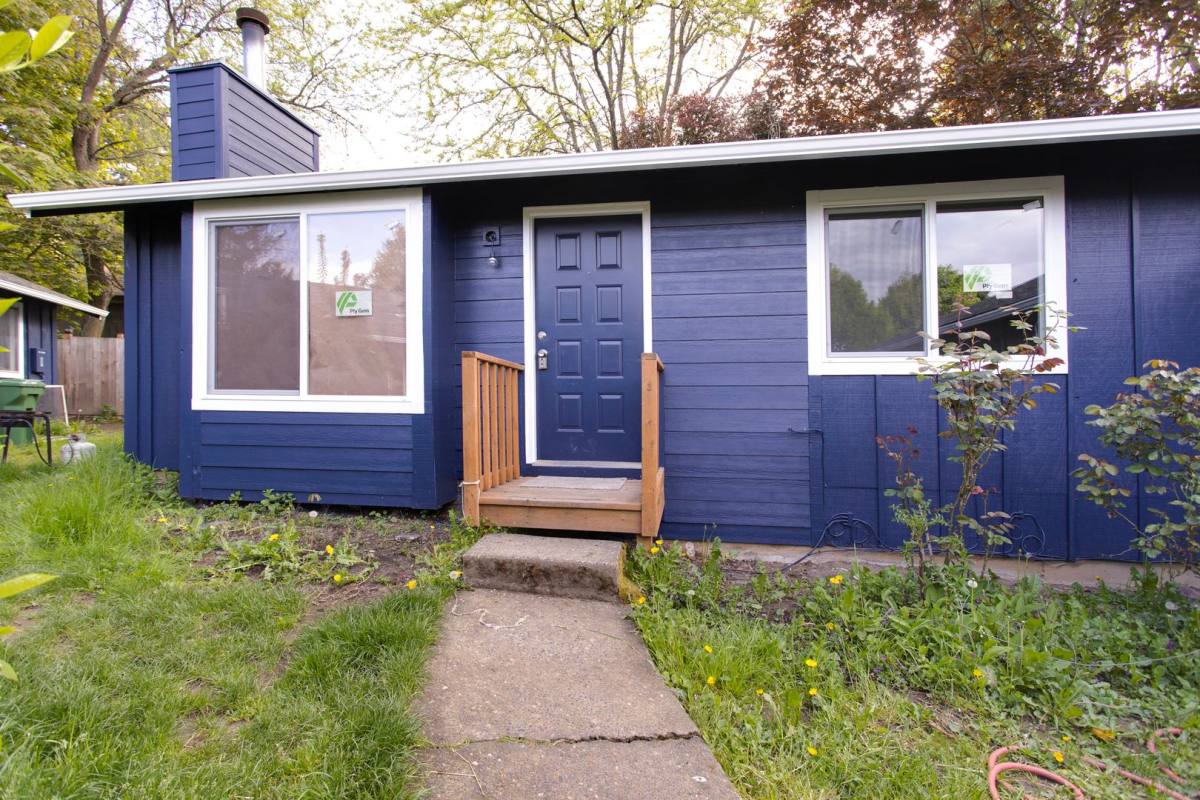 Apartment for rent at 19731-19761 SW 68th Ave, Tualatin, OR 97062
