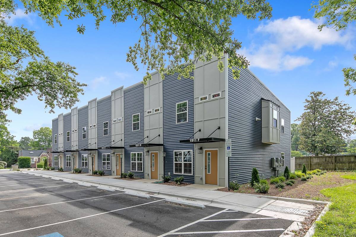 Townhouse for rent at 1511 -D Fort Bragg Rd, Fayetteville, NC 28305
