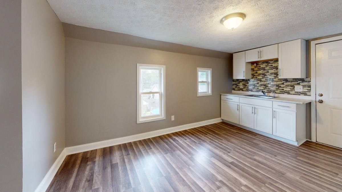 Apartment for rent at 4221 Newark Ave, Cleveland, OH 44109