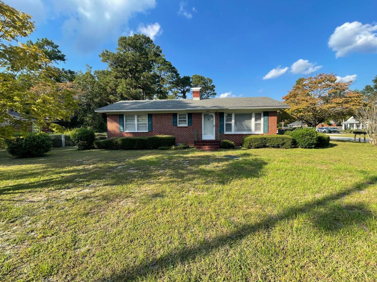 House for rent at 5057 Wrightsville Ave, Wilmington, NC 28403