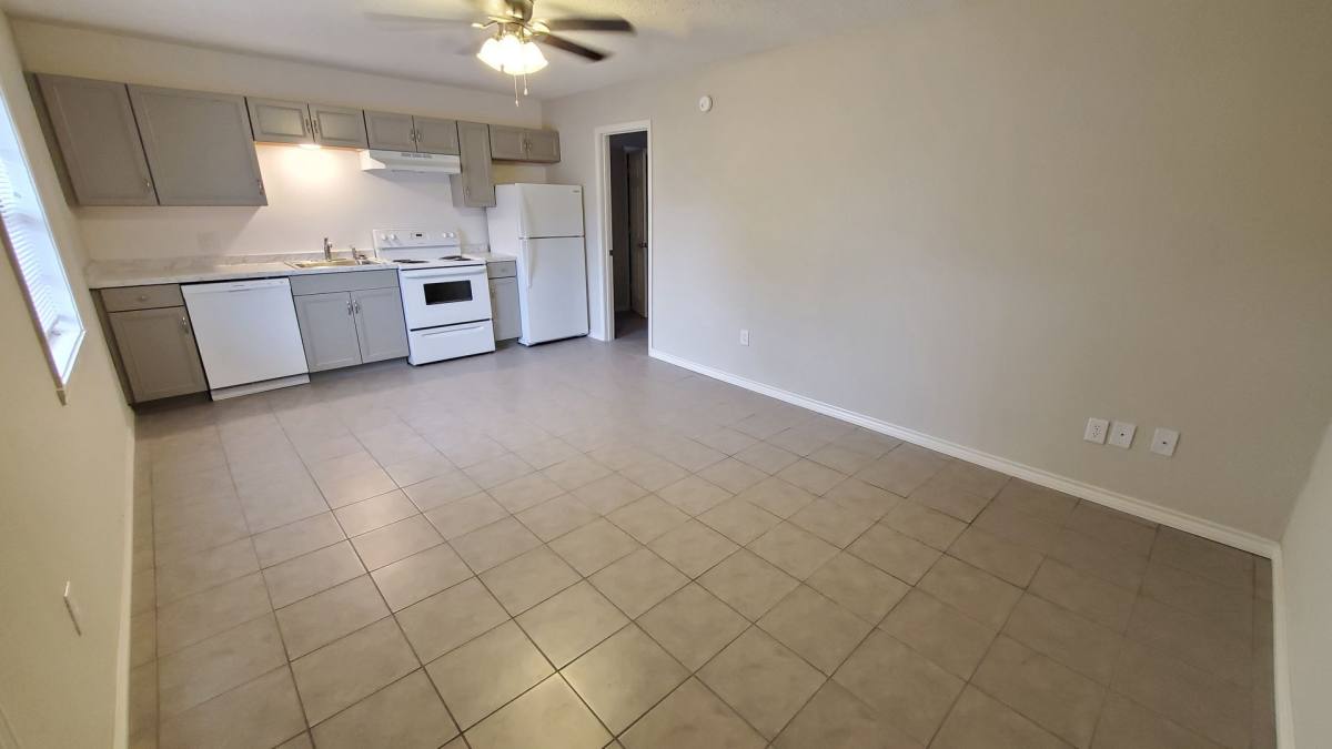 Apartment for rent at 1st Ave, Canyon, TX 79015