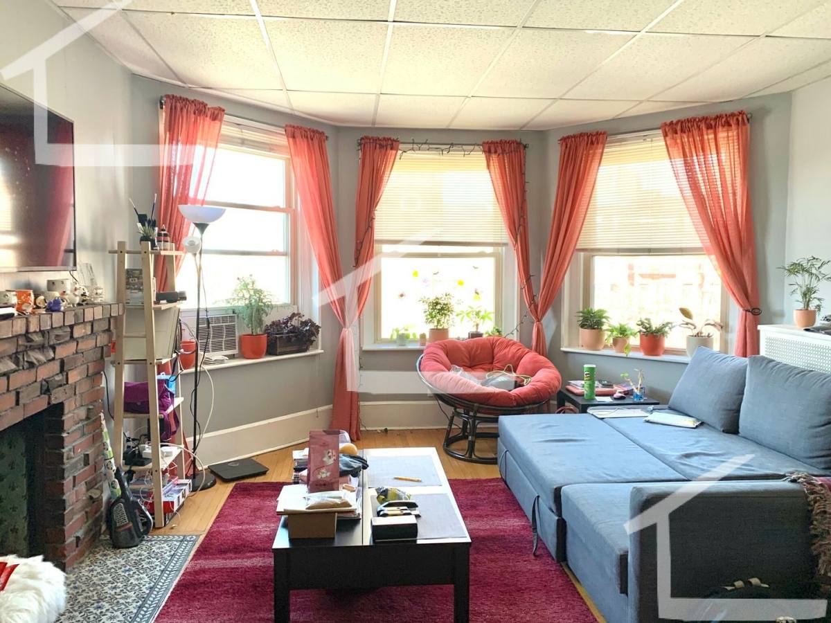 Apartment for rent at 877 Beacon St #A7, Boston, MA 02215