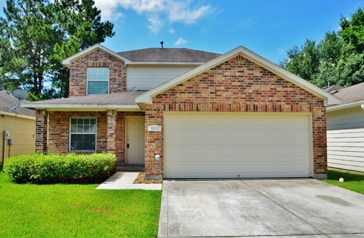 House for rent at 5015 Willow Point Dr, Conroe, TX 77303