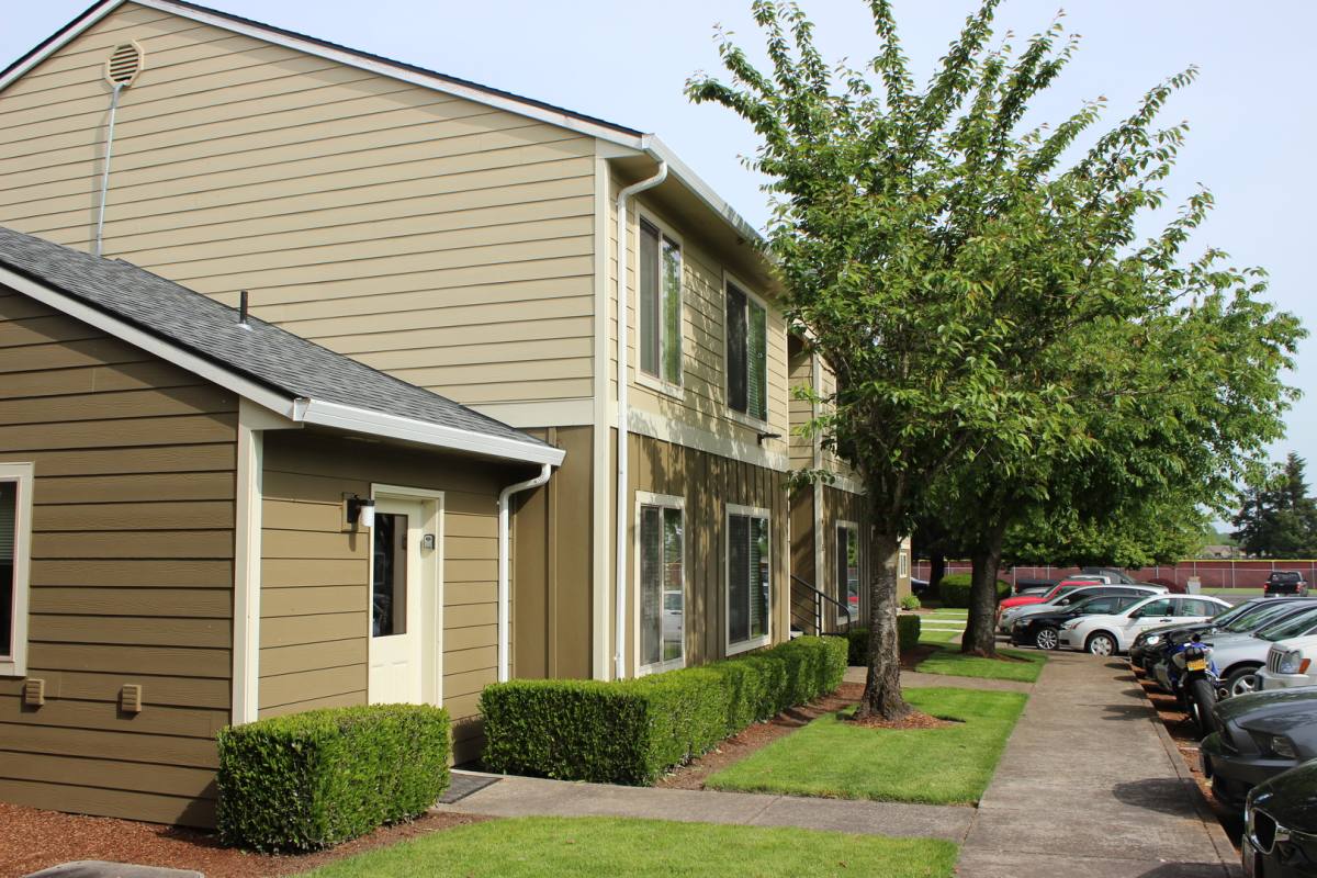 Apartment for rent at 633-671 W Church St, Monmouth, OR 97361