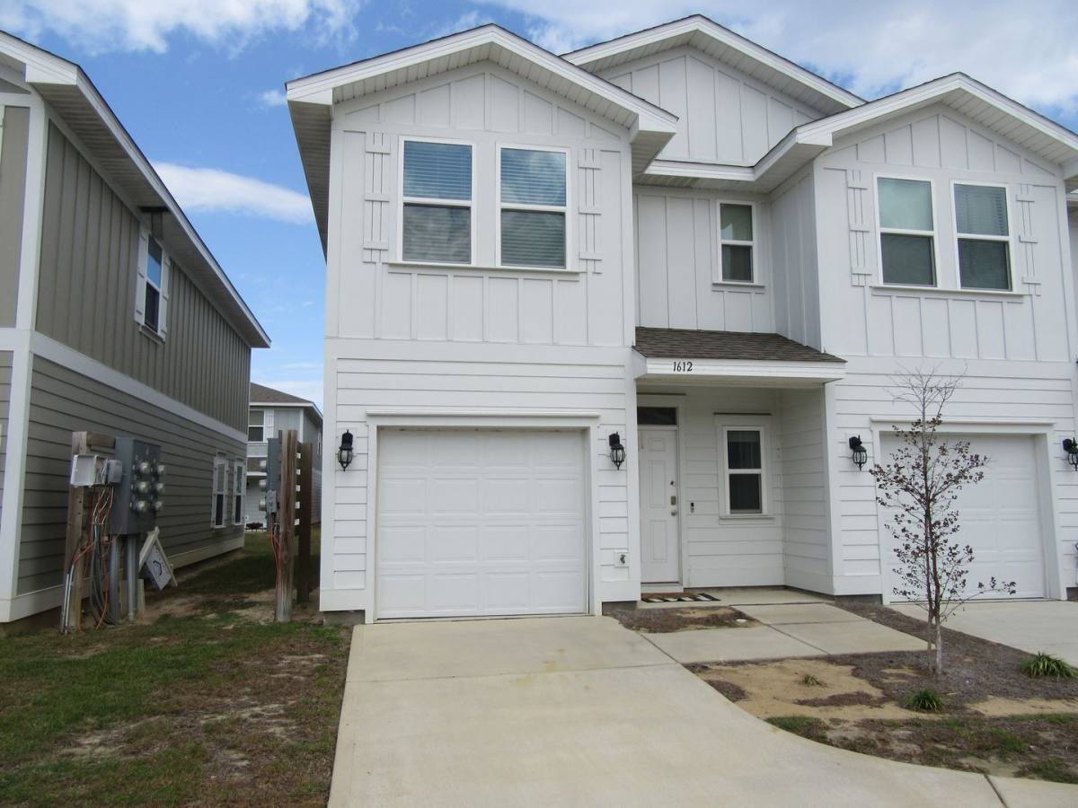 Townhouse for rent at 1612 Caleigh Court, Lynn Haven, FL 32444