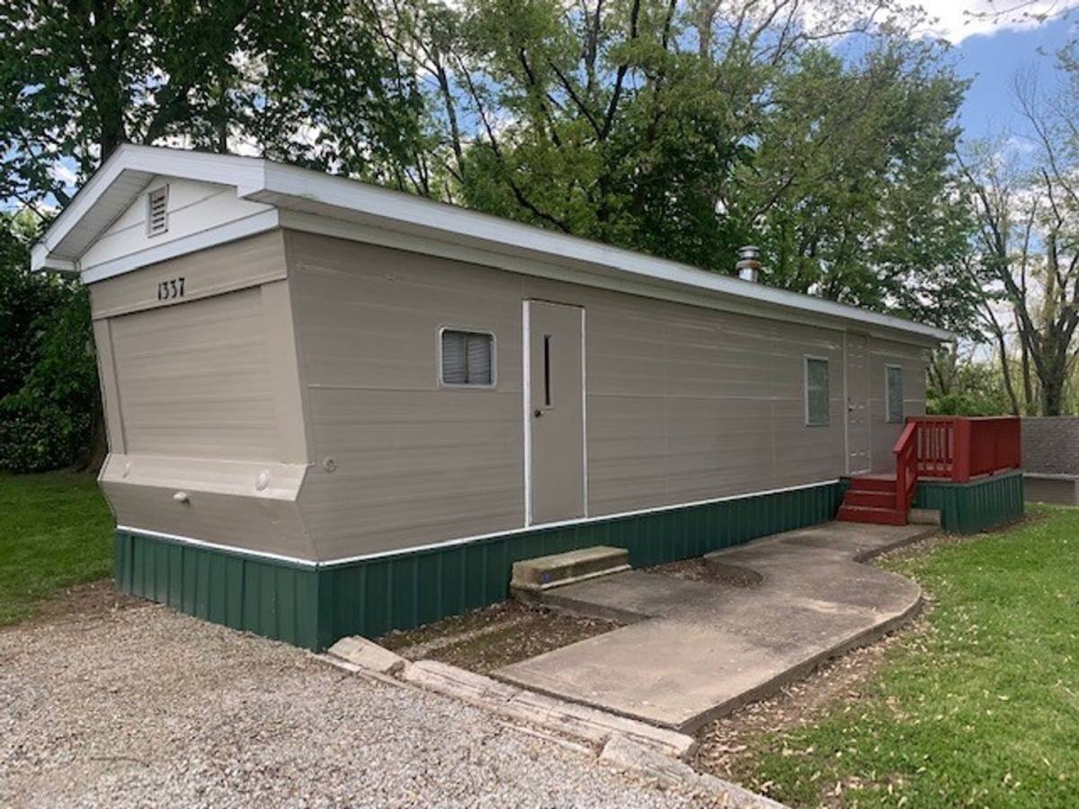 1337 N County, Mascoutah, IL 62258
