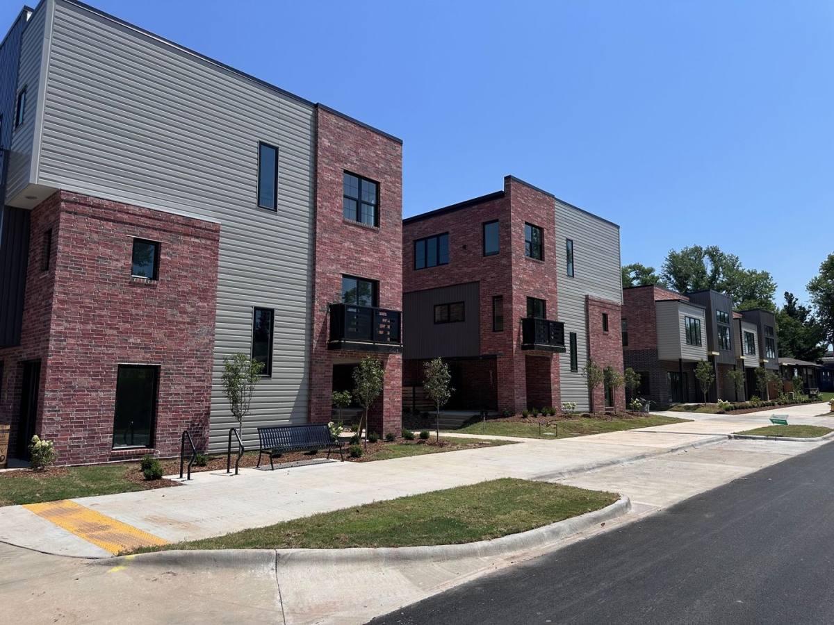 Townhouse for rent at 927 SE 10th St, Bentonville, AR 72712