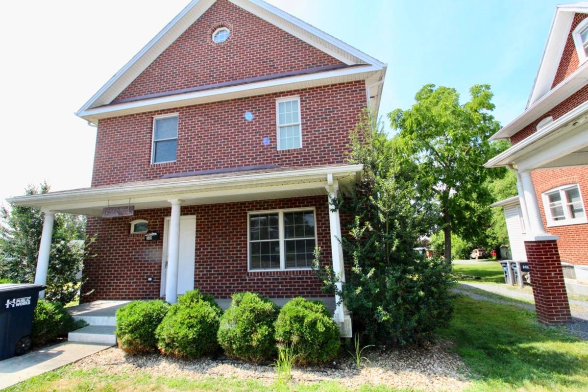Apartment for rent at 301 W Market St, Harrisonburg, VA 22801