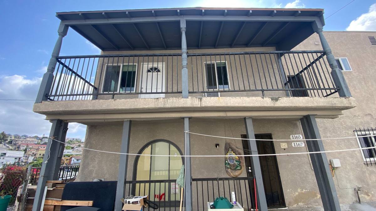 Apartment for rent at 1161-1167 Sunvue Place, Los Angeles, CA 90012